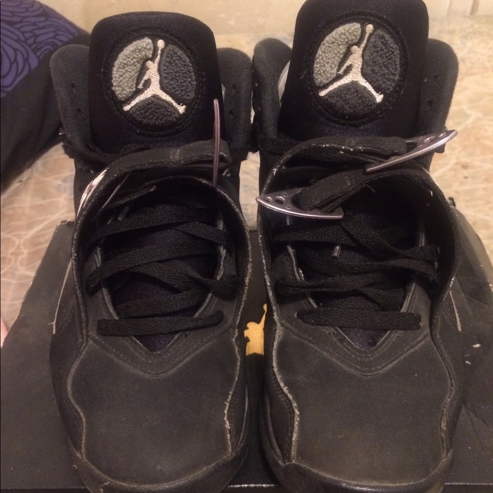 Jordan 8s chromes‼️‼️